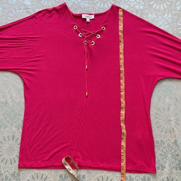 Like new Calvin Klein blouse - Picture 7 of 10